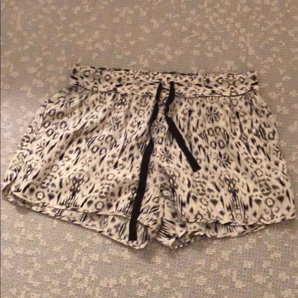 Joie black and white shorts